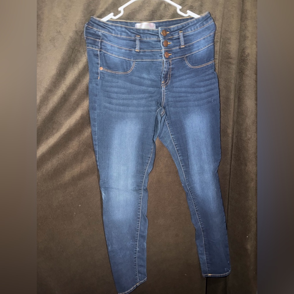 No Boundaries Women's Skinny Jeans in Blue Wash